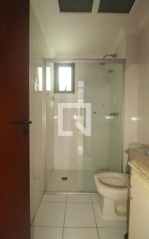Apartamento à venda com 64m², 2 quartos e 2 vagasBanheiro Social