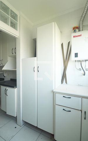 Apartamento à venda com 64m², 2 quartos e 2 vagasÁrea de Serviço