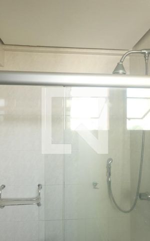 Apartamento à venda com 64m², 2 quartos e 2 vagasSuíte - Banheiro do Quarto 1