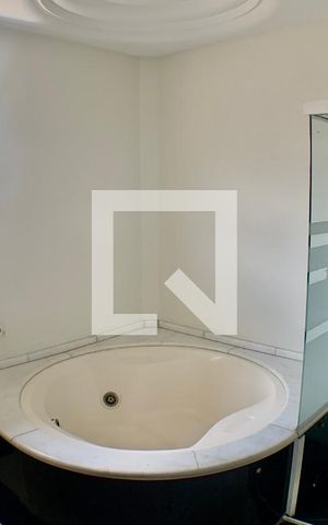 Apartamento à venda com 270m², 4 quartos e 4 vagasBanheiro da Suite 1