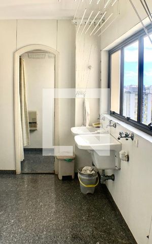 Apartamento à venda com 270m², 4 quartos e 4 vagasÁrea de Serviço
