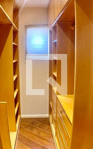Apartamento à venda com 270m², 4 quartos e 4 vagasCloset