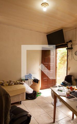 Casa à venda com 140m², 2 quartos e 2 vagasEdícula