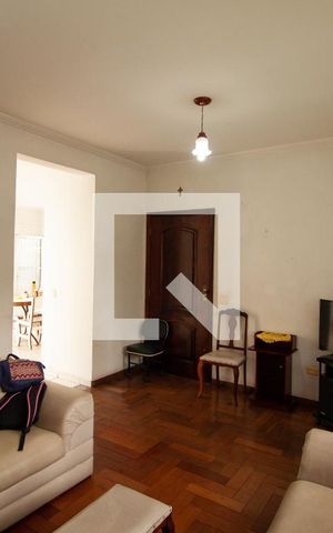 Casa à venda com 140m², 2 quartos e 2 vagasSala