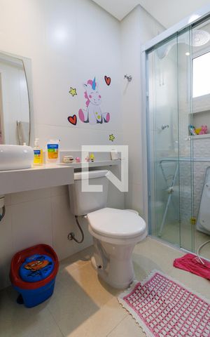 Apartamento à venda com 200m², 3 quartos e 3 vagas Apartamento à venda com 200m², 3 quartos e 3 vagasBanheiro da Suíte 3