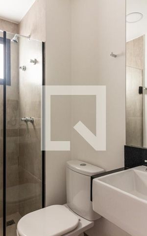 Studio à venda com 30m², 1 quarto e 1 vaga Studio à venda com 30m², 1 quarto e 1 vagaBanheiro