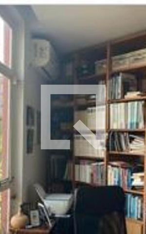 Casa de condomínio à venda com 445m², 4 quartos e 4 vagas