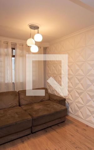 Casa à venda com 240m², 3 quartos e 2 vagas Casa à venda com 240m², 3 quartos e 2 vagasSala