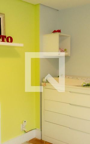 Casa à venda com 200m², 4 quartos e 3 vagas Casa à venda com 200m², 4 quartos e 3 vagasSuíte 1