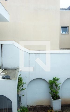 Casa à venda com 200m², 4 quartos e 3 vagas Casa à venda com 200m², 4 quartos e 3 vagasVista da Suíte 1