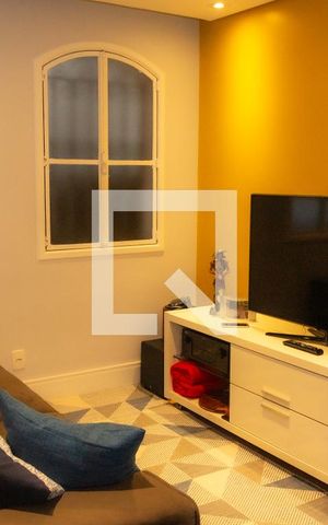 Casa à venda com 200m², 4 quartos e 3 vagas Casa à venda com 200m², 4 quartos e 3 vagasSala
