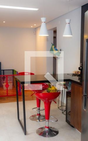 Casa à venda com 200m², 4 quartos e 3 vagas Casa à venda com 200m², 4 quartos e 3 vagasCozinha