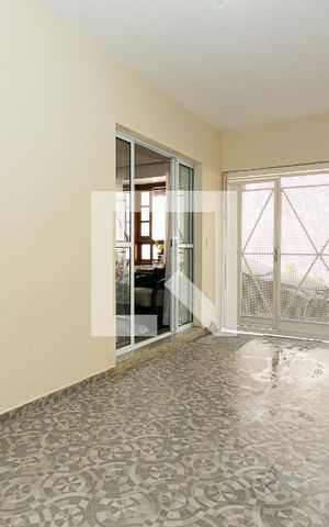 Casa à venda com 110m², 3 quartos e 2 vagas Casa à venda com 110m², 3 quartos e 2 vagasGaragem