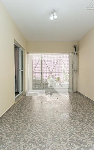 Casa à venda com 110m², 3 quartos e 2 vagas Casa à venda com 110m², 3 quartos e 2 vagasGaragem