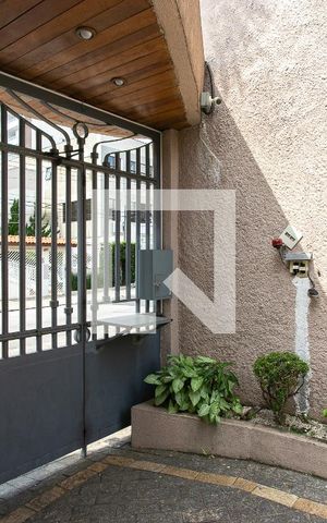 Casa à venda com 110m², 3 quartos e 2 vagas Casa à venda com 110m², 3 quartos e 2 vagasÁrea Comum
