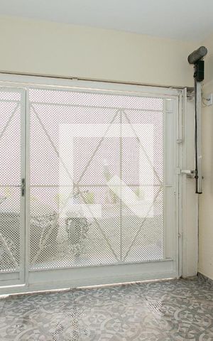 Casa à venda com 110m², 3 quartos e 2 vagas Casa à venda com 110m², 3 quartos e 2 vagasGaragem