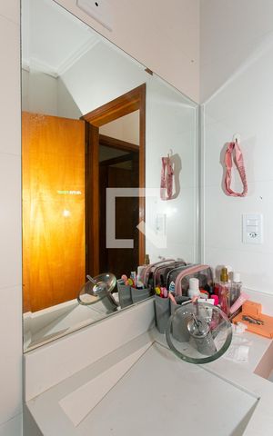 Casa à venda com 110m², 3 quartos e 2 vagas Casa à venda com 110m², 3 quartos e 2 vagasBanheiro da Suíte 2