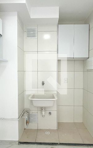 Apartamento à venda com 36m², 2 quartos e sem vaga Apartamento à venda com 36m², 2 quartos e sem vagaCozinha e Área de Serviço