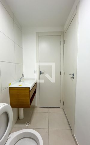 Apartamento à venda com 36m², 2 quartos e sem vaga Apartamento à venda com 36m², 2 quartos e sem vagaBanheiro