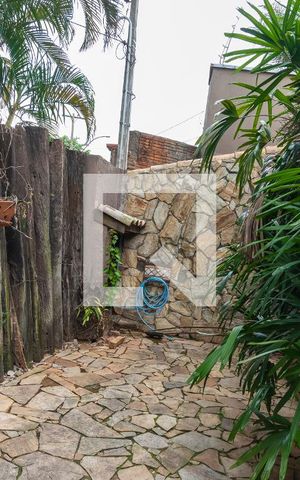 Casa à venda com 346m², 3 quartos e 5 vagas Casa à venda com 346m², 3 quartos e 5 vagasJardim
