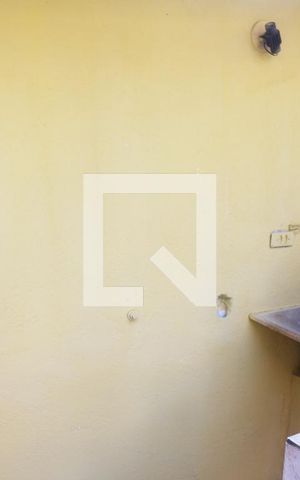 Casa para alugar com 75m², 1 quarto e sem vagaÁrea de Serviço