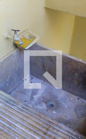 Casa para alugar com 75m², 1 quarto e sem vagaÁrea de Serviço