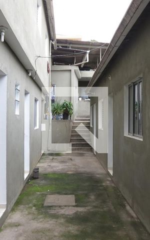 Casa à venda com 300m², 1 quarto e 3 vagasSaída Casas