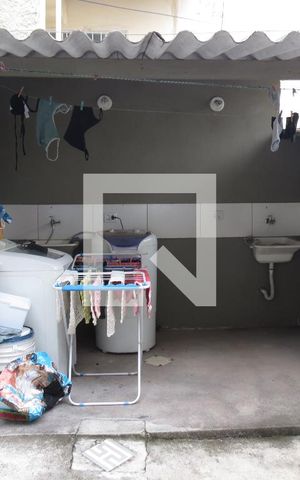 Casa à venda com 300m², 1 quarto e 3 vagasLavanderia Compartilhada