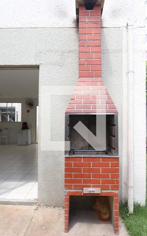 Apartamento para alugar com 40m², 2 quartos e sem vagaÁrea comum - Churrasqueira