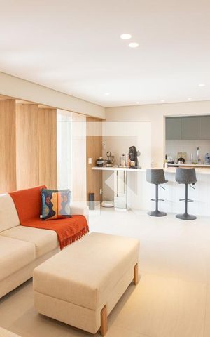 Apartamento à venda com 136m², 3 quartos e 3 vagas Apartamento à venda com 136m², 3 quartos e 3 vagasSALA