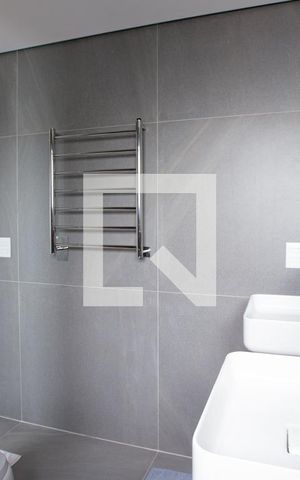 Apartamento à venda com 136m², 3 quartos e 3 vagas Apartamento à venda com 136m², 3 quartos e 3 vagasBANHEIRO SUITE