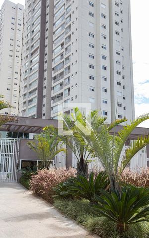 Apartamento à venda com 136m², 3 quartos e 3 vagas Apartamento à venda com 136m², 3 quartos e 3 vagasFACHADA