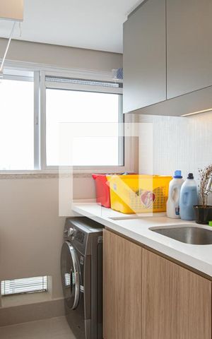 Apartamento à venda com 136m², 3 quartos e 3 vagas Apartamento à venda com 136m², 3 quartos e 3 vagasLAVANDERIA