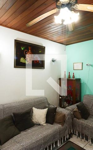 Casa à venda com 160m², 2 quartos e 2 vagasSala