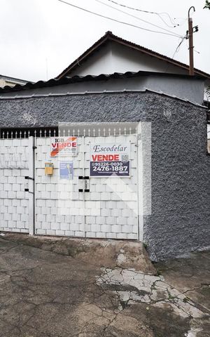 Casa à venda com 160m², 2 quartos e 2 vagasFachada