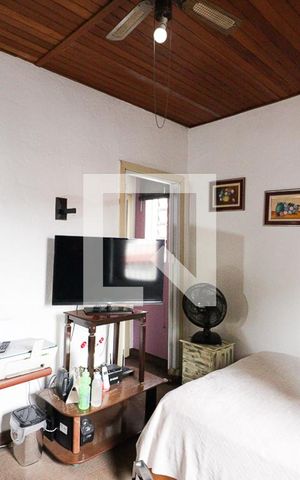 Casa à venda com 160m², 2 quartos e 2 vagasQuarto