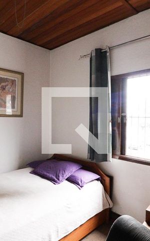 Casa à venda com 160m², 2 quartos e 2 vagasQuarto