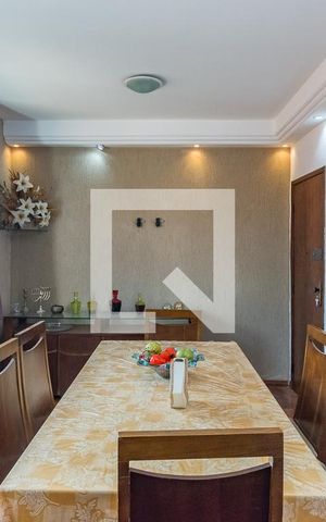 Apartamento à venda com 200m², 4 quartos e 2 vagas Apartamento à venda com 200m², 4 quartos e 2 vagasSala 1