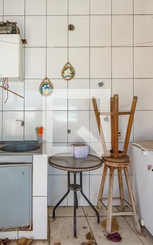 Apartamento à venda com 200m², 4 quartos e 2 vagas Apartamento à venda com 200m², 4 quartos e 2 vagasÁrea de Serviço