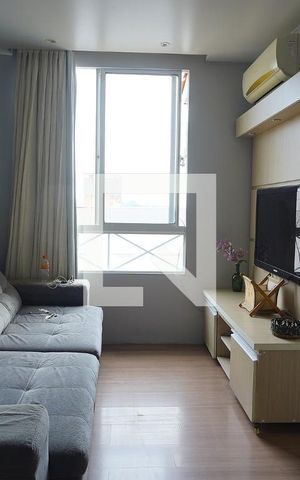 Apartamento à venda com 40m², 2 quartos e 1 vaga Apartamento à venda com 40m², 2 quartos e 1 vagaSala