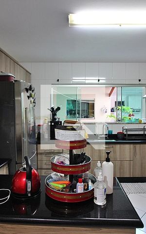 Casa à venda com 213m², 3 quartos e 3 vagasCopa/Cozinha 