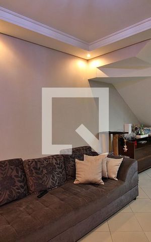 Casa à venda com 213m², 3 quartos e 3 vagasSala 
