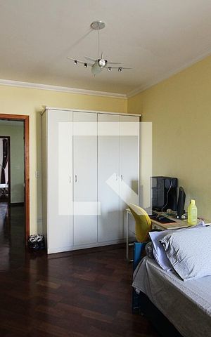 Casa à venda com 213m², 3 quartos e 3 vagasSuíte 3