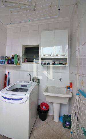 Casa à venda com 213m², 3 quartos e 3 vagasÁrea de Serviço