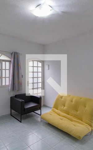 Casa à venda com 64m², 2 quartos e 1 vaga Casa à venda com 64m², 2 quartos e 1 vagaSala