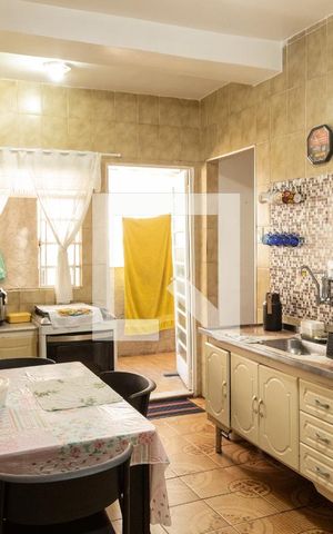 Casa para alugar com 178m², 3 quartos e 1 vaga Casa para alugar com 178m², 3 quartos e 1 vagaCozinha
