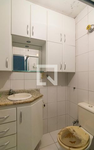 Casa para alugar com 250m², 3 quartos e 2 vagas Casa para alugar com 250m², 3 quartos e 2 vagasBanheiro