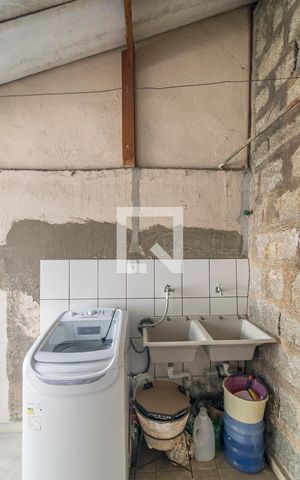 Casa para alugar com 250m², 3 quartos e 2 vagas Casa para alugar com 250m², 3 quartos e 2 vagasÁrea de Serviço