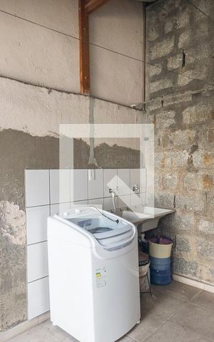 Casa para alugar com 250m², 3 quartos e 2 vagas Casa para alugar com 250m², 3 quartos e 2 vagasÁrea de Serviço