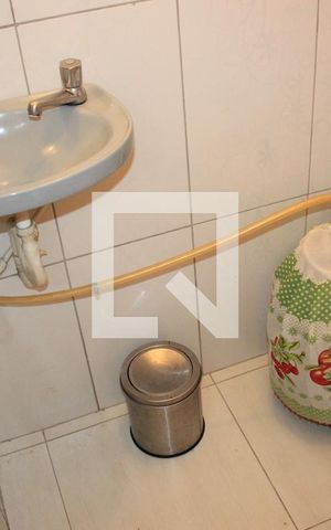 Casa para alugar com 160m², 2 quartos e 2 vagasLavabo da lavanderia